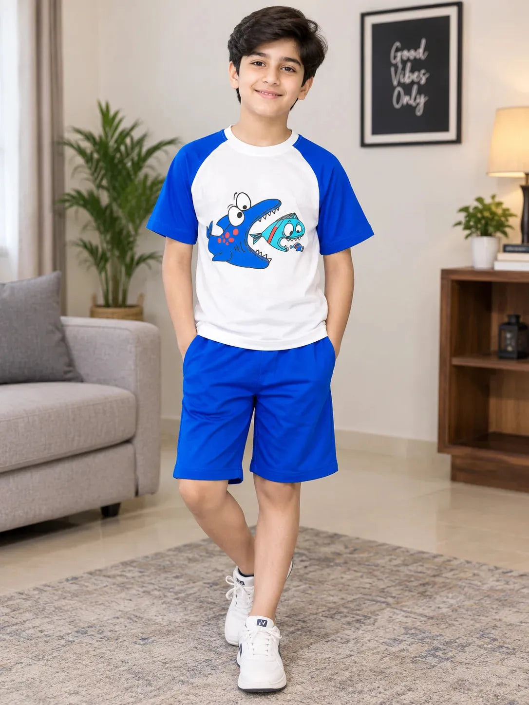 Three Fishes White Nicker Suit Boys ( R-261,269 N )