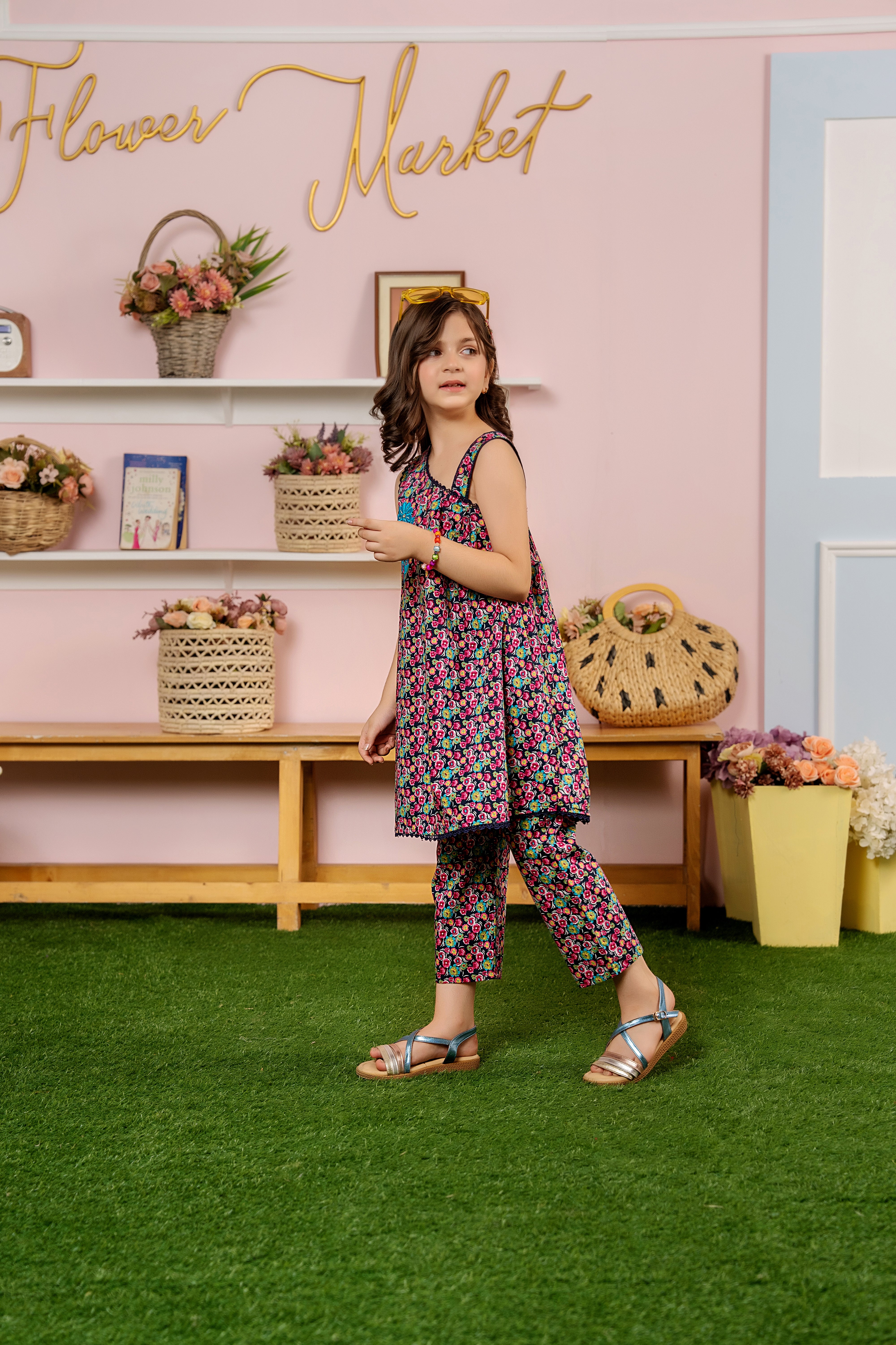 Green & Pink Flower Sleeveless Frock, Trouser Girls ( R-445 )