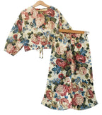 Carrot & Blue Flower Full Sleeveless White Skate Fish Girl ( R-6 )