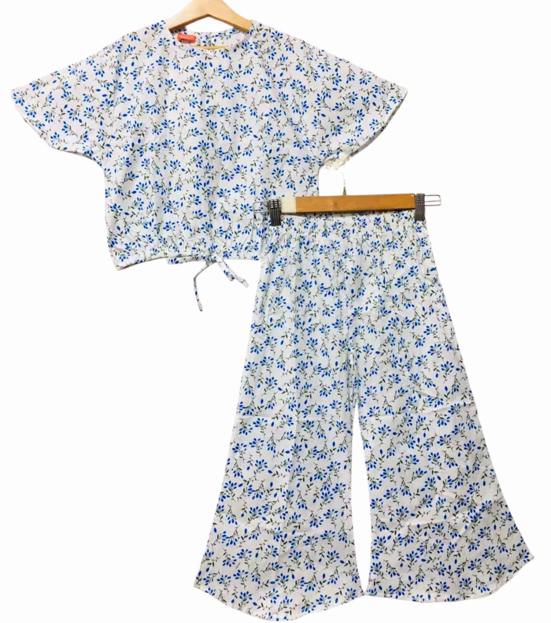 Green & Blue Leaves Half Sleeve White Skate Fish Girls(R-219)