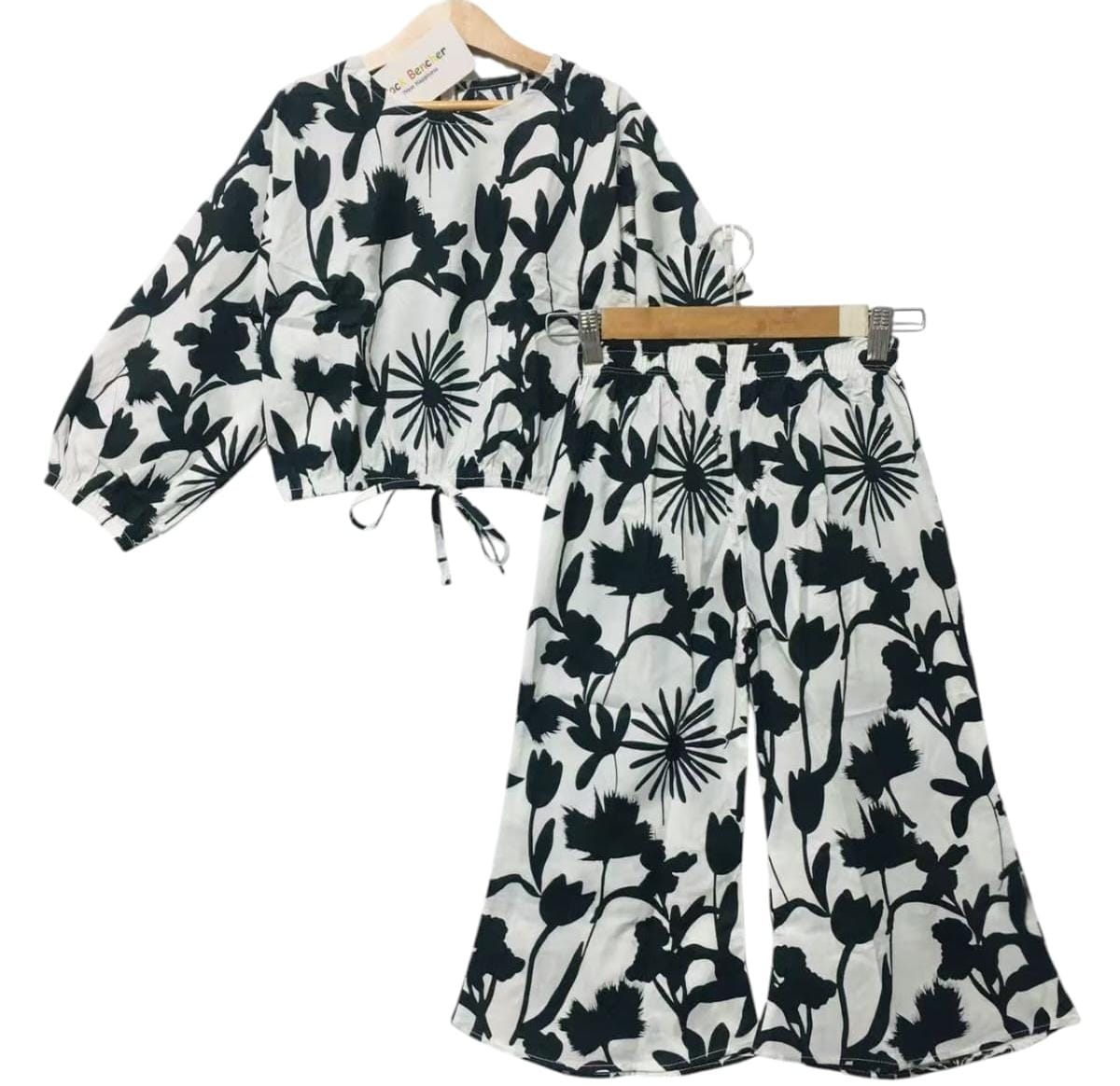 Black Flower Full Sleeve White Skate Fish Girls