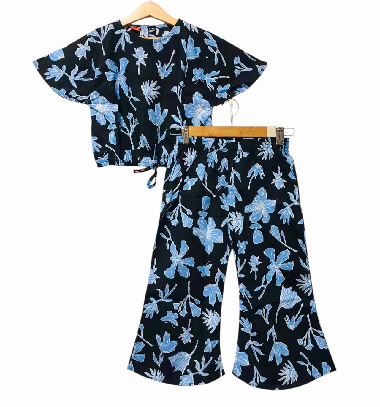 Sky Flower Half Sleeve Black Skate  Fish Girls