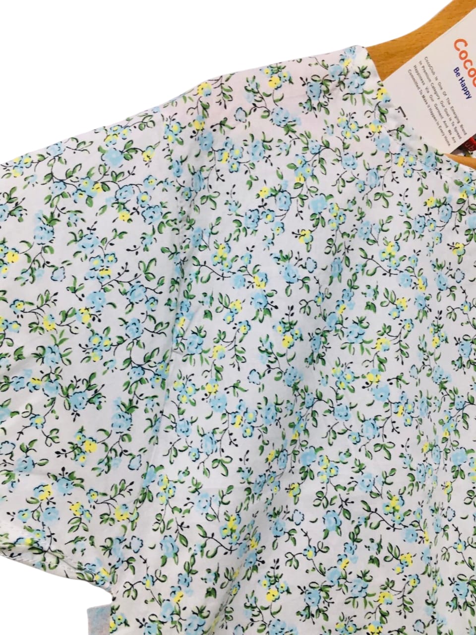 Sky & Green Leaves Half Sleeve White Skate Fish Girls