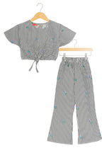 Flower With Navy & White Line Half Sleeve Skate Fish