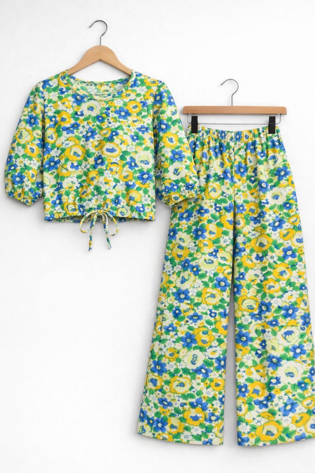 Yellow Rose Blue Leaves Full Sleeve White Skate Fish Girls ( R-346 )