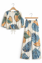 Multiple Line Print Full Sleeve Cream Skate Fish Girls ( R-435 )
