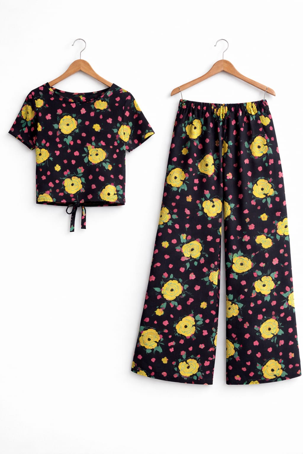 Yellow  Pink Heart Print Half sleeve Black Skate Fish Girls ( R-456 )