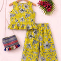 Gray Flower Sleeveless Yellow Pairs (R-277)