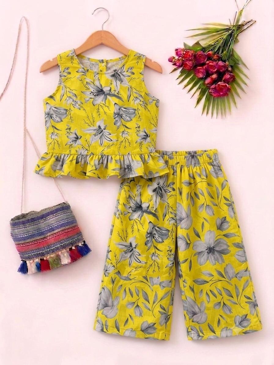 Gray Flower Sleeveless Yellow Pairs (R-277)