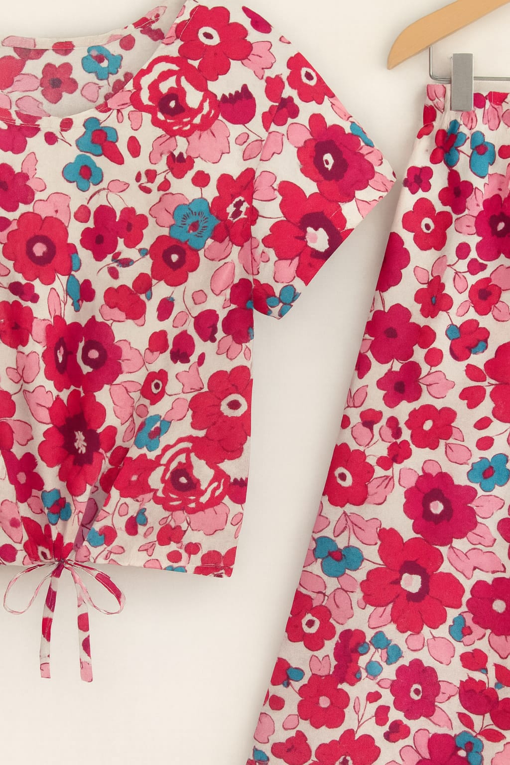 Dark Pink & Sky Flower Half Sleeve White Skate Fish Girls