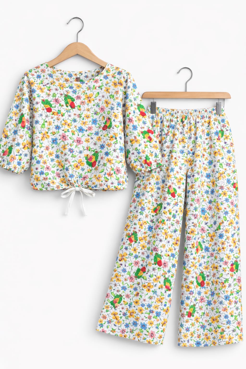 Parrot & Yellow Flower Full Sleeve Cream Skate Fish Girls ( R-338 )