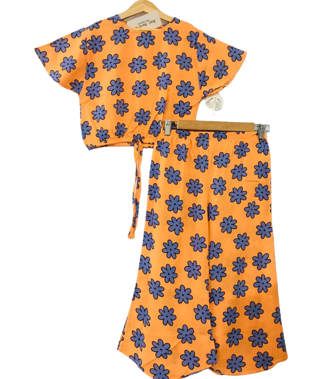 Blue Flowers All over Print Orange Skate Fish Girls (65) (1)